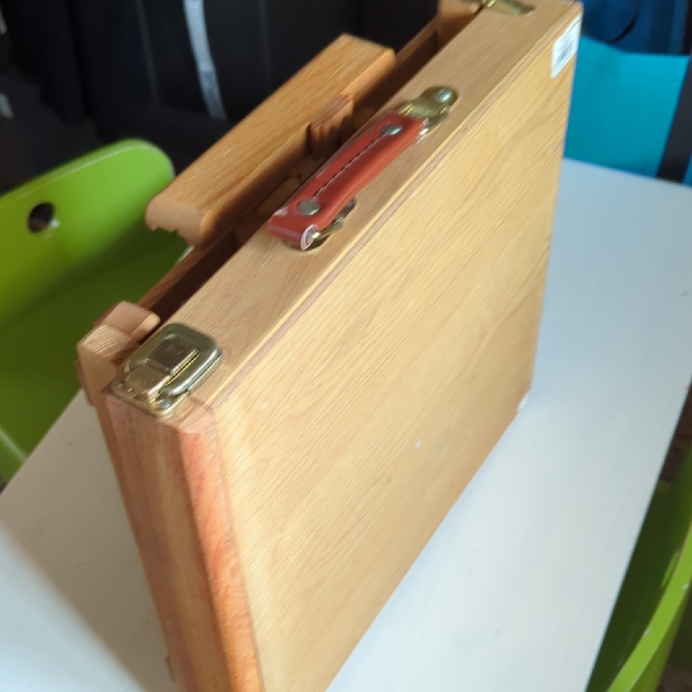 Aaron Brothers Wooden Tabletop Easel - Picture 5 of 6